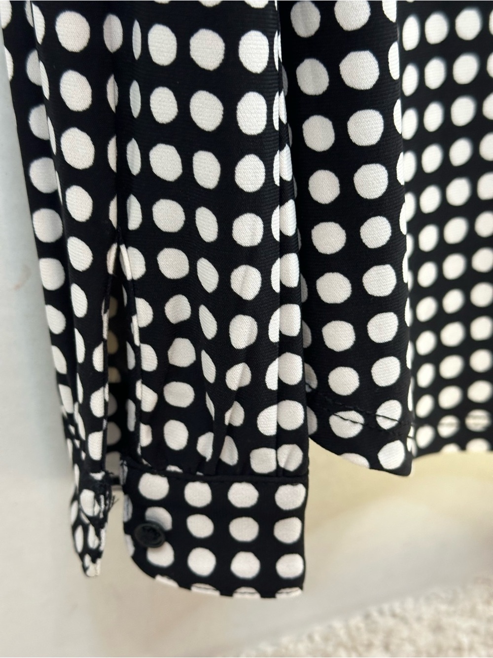 Anne Klein Black and White Polka Dot Split-Neck Blouse, XXS, NWT - Picture 5 of 5